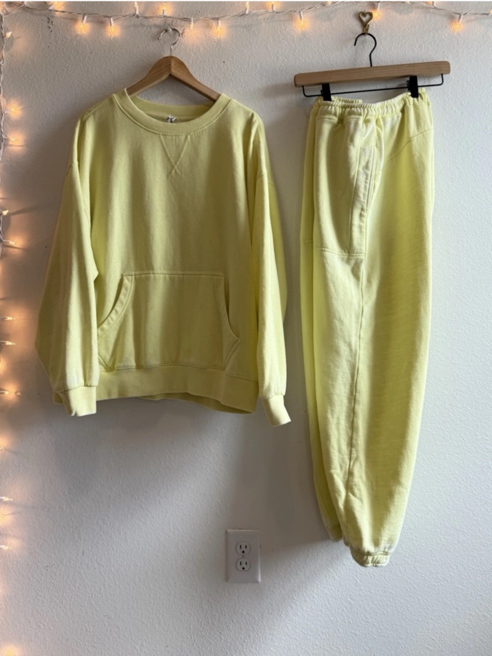Intimately Free People Set Lounge Set  Sweatshirt Top & Joggers Size S Cotton